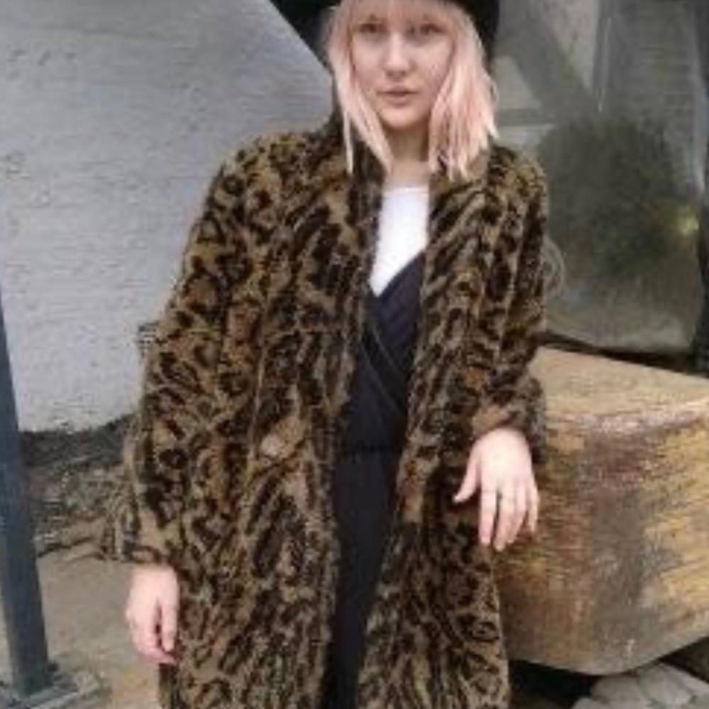 Vintage leopard coat 🐆✨🐆✨🐆
